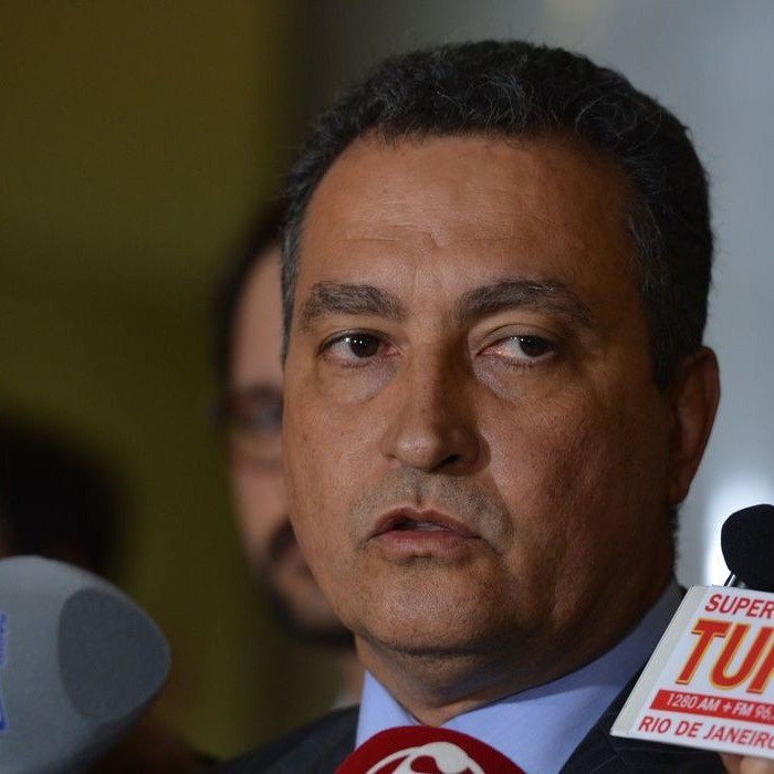 PROVOCANDO NAS ONDAS DO RÁDIO