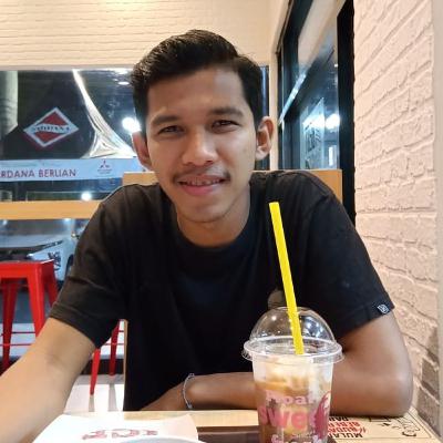 Giparli suwandi : semakin bertambah usia semakin bertambah pikiran Giparli suwandi : semakin bertambah usia semakin bertambah pikiran