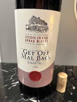 Stone House Urban Winery: Get off Mal Back