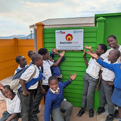 Big Favour Update: Moment a Child Flushes a Toilet for the First Time Big Favour Update: Moment a Child Flushes a Toilet for the First Time