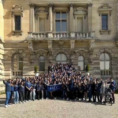 シャンティー城で同級生とダンスパーティーしてきた🏰