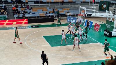 Carlos Lanau analiza la victoria del Peñas ante Bisbal