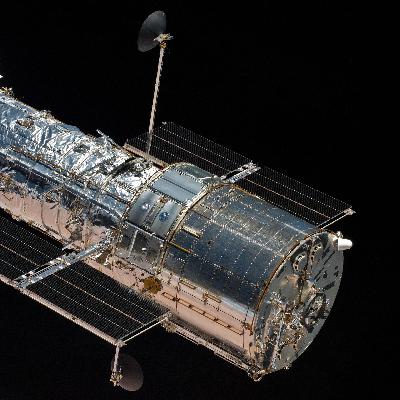 Nach unten durchgereicht - Das Hubble-Teleskop fast vor dem Ende