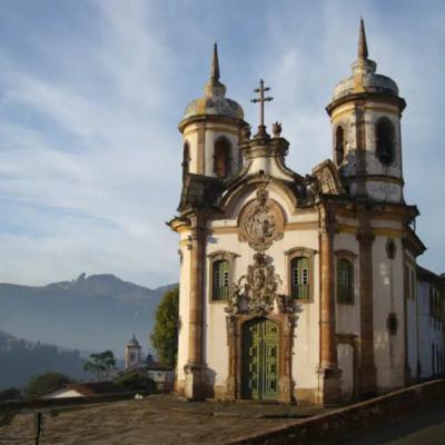podcast de história sobre arte barroca e aleijadinho.