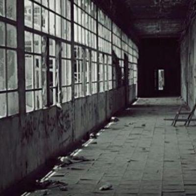 HANTU-HANTU HITS KAMPUS HANTU-HANTU HITS KAMPUS