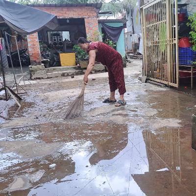 Triều cường gây xáo trộn cuộc sống người dân Cần Thơ
