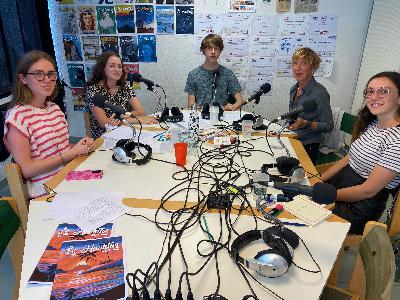 Le Grand Buffet #30 : Marlène Tissot, romancière et poétesse et Domitille Fabry, ex de Radio /