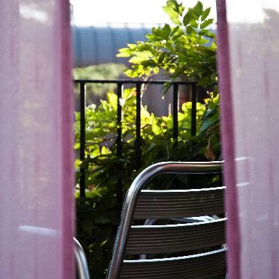 LIFTING THE CURTAIN ON HOWARD LONGSTAFF