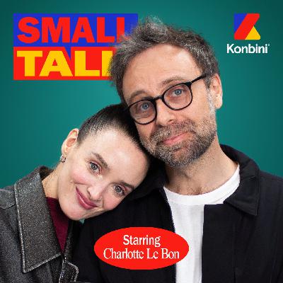 Charlotte Le Bon et la vieille clôture