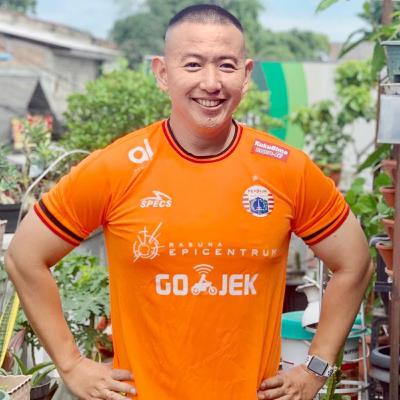 Episode 15 - ngomongin cidera dan tempat sakral bagi pemain persija (Ft. Doc Bro) Episode 15 - ngomongin cidera dan tempat sakral bagi pemain persija (Ft. Doc Bro)