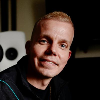 Elastinen: ”Metsästän fiilistä, jonka saa aikaan hyvän biisin tekeminen” Elastinen: ”Metsästän fiilistä, jonka saa aikaan hyvän biisin tekeminen”