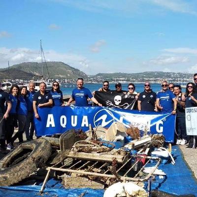 Il subacqueo e l'immondizia Il subacqueo e l'immondizia