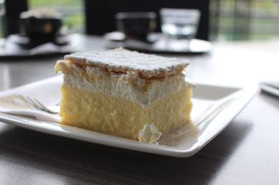 09. BLED: The Story of Bled's Cream Cake with Daryl and Mindi Hirsch