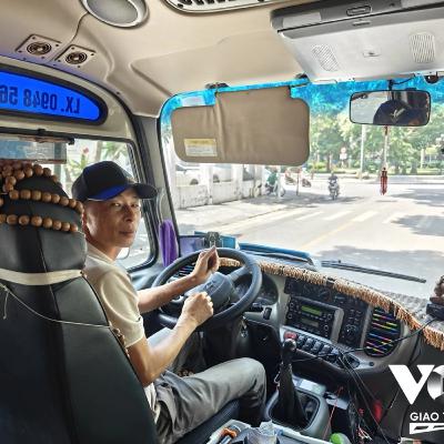 Có nên nâng độ tuổi hành nghề lái xe?