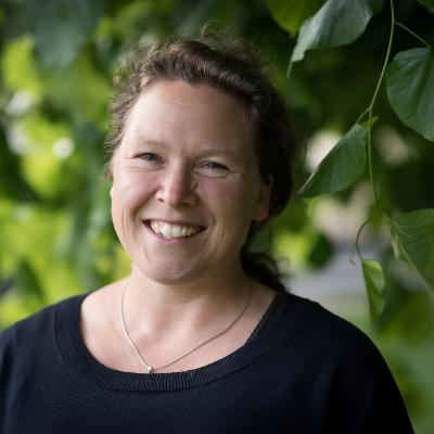 Världar i Omställning - Avsnitt 10: Pella Thiel om att leda och organisera omställning lokalt och globalt
