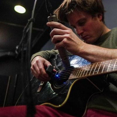 Primož Sukič écoute le silence de Michael Pisaro