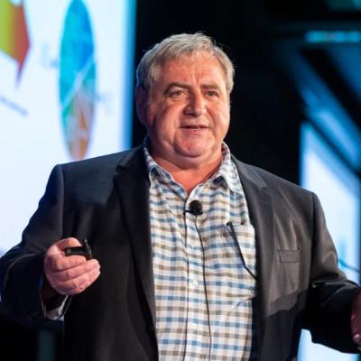 047 - Mental health crisis, politicians asleep: commentary on the Australian Federal budget | Dr Stephen Carbone 047 - Mental health crisis, politicians asleep: commentary on the Australian Federal budget | Dr Stephen Carbone