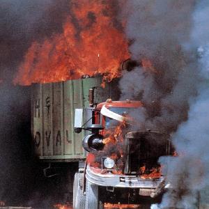 Capítulo #15: Night Shift Capítulo #15: Night Shift