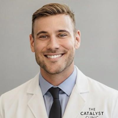 Age-less Revolution: Why We Age — From DNA Damage to Cellular Energy — and How Longevity Medicine Is Rewriting the Rules