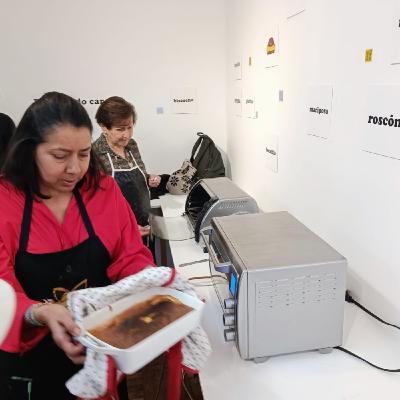 Demasiado caro: Episodio 14 Manos en la masa (horneando) con Milena y Graciela en Salón Comunal