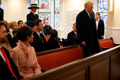 The US reverses ban on churches endorsing politicians
