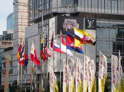 Episode 25: Border Wars and Small State Lens in Southeast Asia