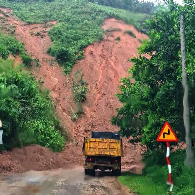 Thời sự 12h 18/11/2025: Mưa lũ biến phức tại các tỉnh miền Trung và Tây Nguyên