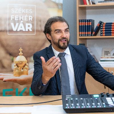 Mától Dolhai Attila a Vörösmarty Színház igazgatója Mától Dolhai Attila a Vörösmarty Színház igazgatója