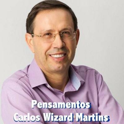 A os poucos descobrimos que o mundo é um grande espelho