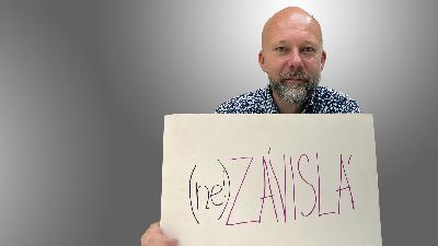 Učil se znovu mluvit a změnil se mu obličej: Josef Kvasnička popisuje boj s rakovinou dolní čelisti Učil se znovu mluvit a změnil se mu obličej: Josef Kvasnička popisuje boj s rakovinou dolní čelisti