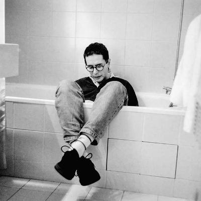 César Aira: brincar aos filósofos e descobrir a realidade do mistério