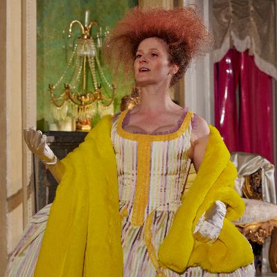 SPIELZEIT MIT ULRIKE BEERBAUM ZU "MARIE ANTOINETTE ODER KUCHEN FÜR ALLE" UND "AN DER ARCHE UM ACHT"
