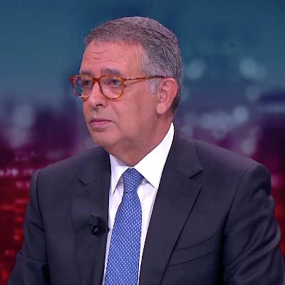 António José Seguro: “Podia ficar sentadinho no sofá, a gozar a praia da Foz do Arelho ou as minhas vinhas em Penamacor, mas senti um apelo e julgo que posso dar um contributo ao país” António José Seguro: “Podia ficar sentadinho no sofá, a gozar a praia da Foz do Arelho ou as minhas vinhas em Penamacor, mas senti um apelo e julgo que posso dar um contributo ao país”