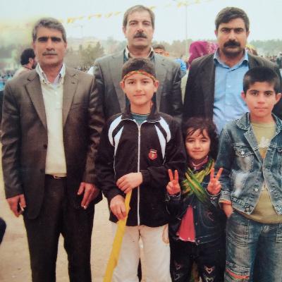#406. Mektûba Doktor Fûad: Newroza Tekerên Traktoran #406. Mektûba Doktor Fûad: Newroza Tekerên Traktoran