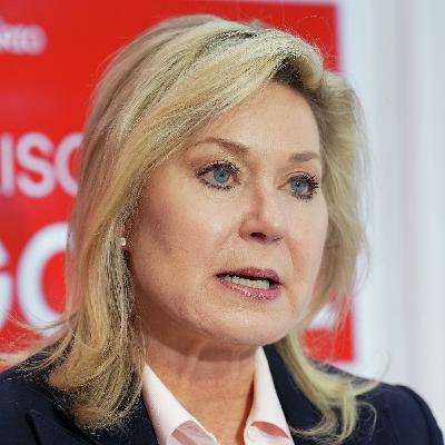 Bonnie Crombie faces a leadership review