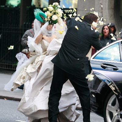 Sex and the City: The Movie (part 2 of ?) Carrie ruins a perfectly good bouquet! Sex and the City: The Movie (part 2 of ?) Carrie ruins a perfectly good bouquet!