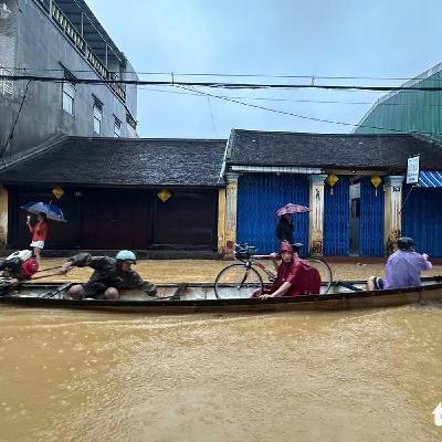 Lũ trên sông ở Huế và Đà Nẵng đang lên nhanh, nhiều nơi có nguy cơ tái ngập lụt
