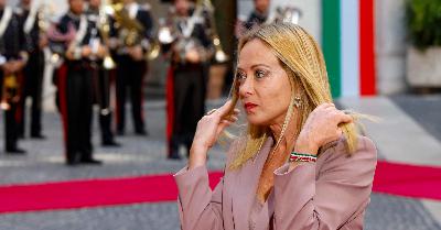 Meloni a New York con la figlia - Israele attacca in Qatar: colpito il cuore politico di Hamas