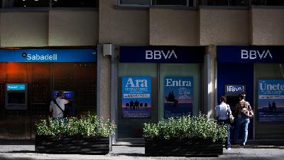 Per què els bancs estan guanyant més diners que mai?