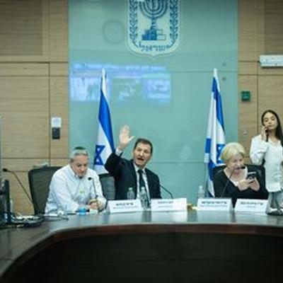 חוק הגיוס? "ההרגשה שמנסים רק להרוויח זמן"