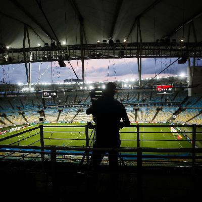 Debate: Na briga pela volta do público aos estádio quem está certo?