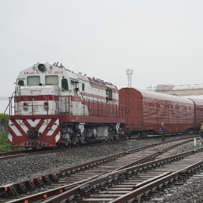 自驾追寻诗和远方 铁路还能帮你托运爱车？