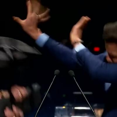 Só uma cadeirada não basta, com Valerio Arcary Só uma cadeirada não basta, com Valerio Arcary