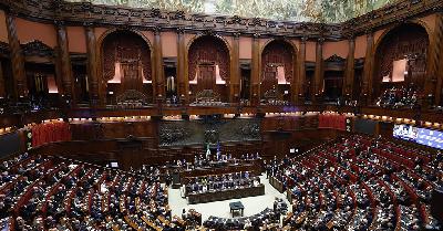 La politica riparte