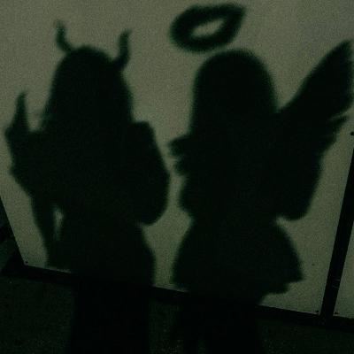 Halloween Vlog 👻 (es ist eine Videofolge, also die nicht auf Spotify sind können abschalten) Halloween Vlog 👻 (es ist eine Videofolge, also die nicht auf Spotify sind können abschalten)