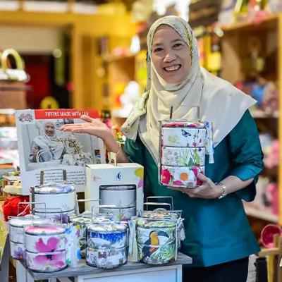 Art You Can Carry: The Rise of Tiffins Made With Luv Art You Can Carry: The Rise of Tiffins Made With Luv