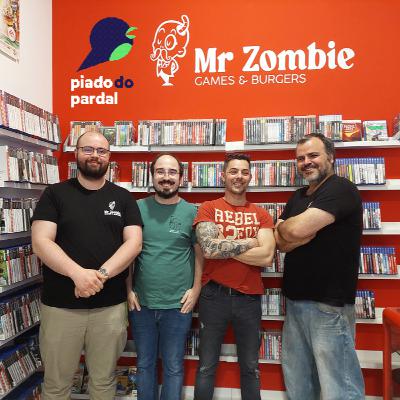 Episódio 79 - "Tratar Mr Zombie por tu" com João, Filipe e Hugo Episódio 79 - "Tratar Mr Zombie por tu" com João, Filipe e Hugo