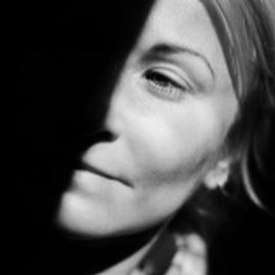 Fistful of Chords - Shelly Poole (Alisha's Attic & Red Sky July)