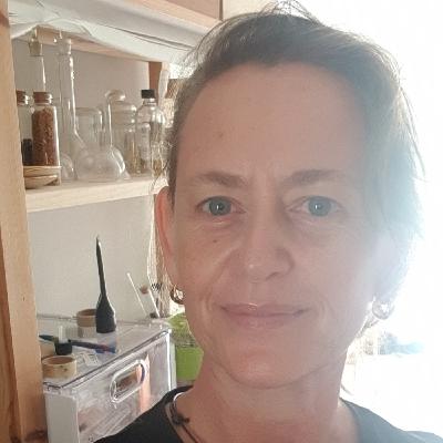 SLP 518: From Healing to Herbalism: Janette Tibbs Journey into Natural Living Part 1