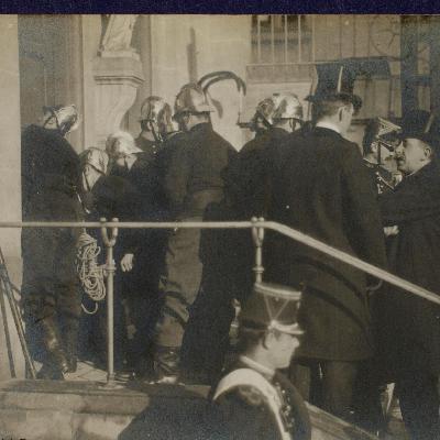 Geschichte - Frankreich erlässt Gesetz zur Trennung von Kirche und Staat